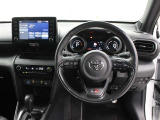 運転席廻りです。
