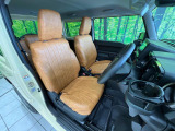 運転席シート廻りは使用感も少なく、良好な状態となっています。丁寧に使われていたことがよくわかりますね。