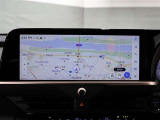 【ディスプレイオーディオ(コネクティッドナビ対応)Plus】通信型のコネクティッドナビに加え車載ナビも搭載しています。コネクティッドナビはご契約を頂くとR11年2月28日まで無料でご利用いただけます。
