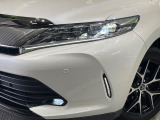 【シーケンシャルターンランプ付きLEDヘッドライト】人気の『流れるウィンカー』付きのLEDヘッドライトを装備♪高級感はもちろん、点灯時は存在感たっぷりで他車からも認識されやすく安心です。