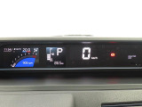 デジタルメーターのレイアウトを最適化しました。運転時のストレスを軽減し安全・安心な運転へ貢献します。