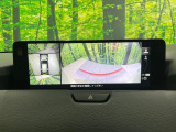【360&deg;ビューモニター】専用のカメラにより、上から見下ろしたような視点で360度クルマの周囲を確認することができます☆死角部分も確認しやすく、狭い場所での切り返しや駐車もスムーズに行えます。