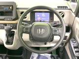 【ステアリングスイッチ】運転中、前方から目線をそらすことなく、オーディオ等の操作が可能な便利機能!安心&快適なドライブを演出してくれます♪