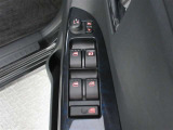 運転席から操作可能なパワーウィンドウ!