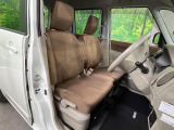 運転席シート廻りは使用感も少なく、良好な状態となっています。丁寧に使われていたことがよくわかりますね。