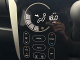【 オートエアコン 】車内温度を感知して自動で温度調整をしてくれるのでいつでも快適な車内空間を創り上げます!