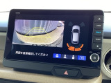 バックカメラも装備しております。車庫入れの苦手なお客様も安心!重宝してくれます!