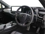 運転席廻りです。