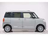 県内13店舗にて常時500台以上ダイハツ車を展示中です。見て、触って、納得のいく一台をぜひ見つけてください。