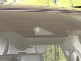 【トヨタセーフティセンス】走行中に前方の車両等を認識し、衝突しそうな時は警報とブレーキで衝突回避と被害軽減をアシスト。より安全にドライブをお楽しみいただけます。