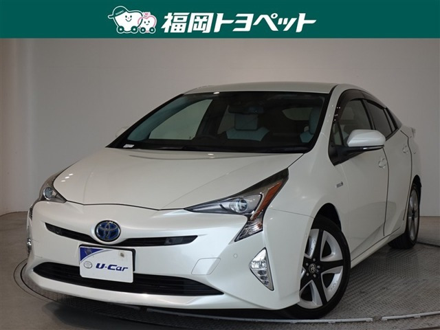 トヨタ プリウス 