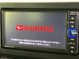 【純正ナビ】人気の純正ナビを装備しております。ナビの使いやすさはもちろん、オーディオ機能も充実!キャンプや旅行はもちろん、通勤や買い物など普段のドライブも楽しくなるはず♪