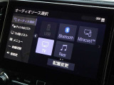 CD・DVD(再生機能)・ブルートゥース等を使用することができます。