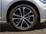 225/45R17タイヤ/7Jx17アルミホイール(5ダブルスポーク)