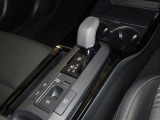 電動パーキングブレーキ・ブレーキホールドを装備してます。ホールド機能は信号待ちが多い一般道で疲労軽減になり、大好評です!