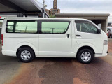 ご成約のおクルマ全て、エンジンオイルを交換してご納車させていただきます!また、点検時に消耗品の状態確認も行い必要に応じて新品交換させていただきます!