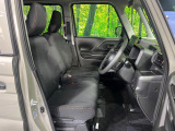 運転席シート廻りは使用感も少なく、良好な状態となっています。丁寧に使われていたことがよくわかりますね。