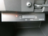 純正ドライブレコーダー:前方と車内後方の運転状況を映像で記録します。