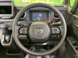【ステアリングスイッチ】運転中、前方から目線をそらすことなく、オーディオ等の操作が可能な便利機能!安心&快適なドライブを演出してくれます♪