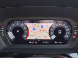 バーチャルコックピットでは、メーターやオーディオ操作、電話選択、地図の確認が可能。パネル内に高解像度の液晶ディスプレイを配置しております。