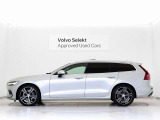 48Vハイブリッドを採用し、高回転域の優れたレスポンスと伸びやかなドライビンフィールが特徴のハイパフォーマンス2.0リッター4気筒直噴ターボエンジンです。