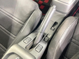 【シートヒーター】寒い日に重宝するシートヒーター!エアコンより早く温まってくれるので寒がりの人も安心ですね♪エアコンの温風は乾燥するから苦手、という方にもをおすすめです。
