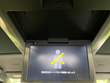 【フリップダウンモニター】大画面モニターで後席でもエンタメをお楽しみいただけます。小さなお子様にも大人気の装備です♪