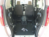 九州運輸局指定整備工場なので納車前にはしっかり整備を行い納車致します。購入後のオイル交換や車検等のメンテナンスにも自信があります。安心してご検討ください。