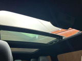 ◆LIBERALAは、輸入車選びの新たなスタイルを提案するインポート・セレクト・ブランドです。オーナー様となる方がクルマから直接感じる感性を第一にした、最良の一台との出会いをコーディネートいたします。