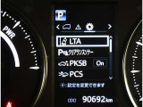 パーキングソナーついています!駐車するときに便利ですよ♪