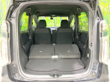 普段のお買い物や通勤、送迎等に十分な荷室スペースを確保しております。セカンドシートを倒すと、大きな荷物の積載も可能です♪