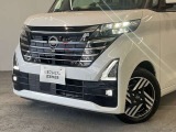 暗い道路でも明るく見やすいLEDヘッドライト付きフォグランプも標準装備です★