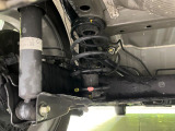 お車を安心してお乗りいただく為には、足回りの定期点検が欠かせません。サービスサポート(有償保証)では無料点検もご提供しており、安心のカーライフをお過ごしいただけるサポート体制が整っています。