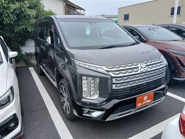 デリカD:5 2.2 P 4WD 禁煙車 純正10.1インチナビ