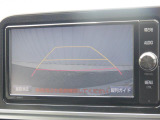 バックカメラも装備しています。気になる後ろの見通しや車庫入れにも大活躍!運転が困難な場所でもしっかりサポート!心強い味方のモニターです。【バックカメラ】付の車って1回乗るとクセになります。