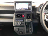 温度を設定すれば、自動で車内の温度管理をしてくれる優れものです♪ATミッションで運転楽々