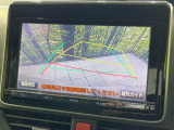 【バックカメラ】駐車時に後方がリアルタイム映像で確認できます。大型商業施設や立体駐車場での駐車時や、夜間のバック時に大活躍!運転スキルに関わらず、今や必須となった装備のひとつです!