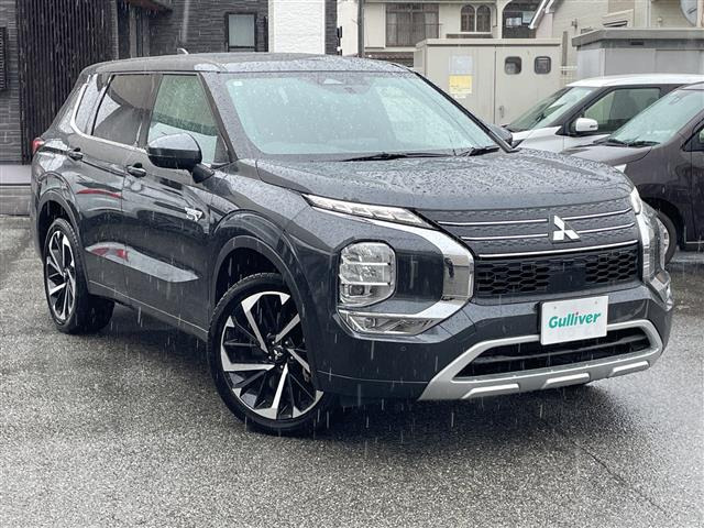アウトランダー PHEV 2.4 P 4WD 本革シート