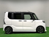 ドアは約90度に開くので荷物も積み込みやすく、乗り降りもしやすい♪ ロングドライブも快適に過ごせる工夫がいっぱいです♪♪