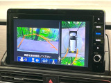 【マルチビューカメラシステム】専用のカメラにより、上から見下ろしたような視点で360度クルマの周囲を確認することができます☆死角部分も確認しやすく、狭い場所での切り返しや駐車もスムーズに行えます。