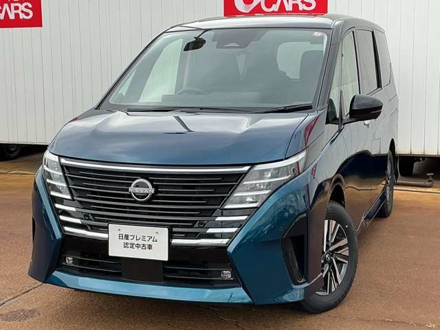 セレナ 1.4 e-4ORCE ハイウェイスターV 4WD 