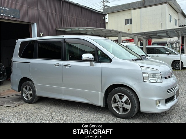 ヴォクシー 2.0 ZS 4WD 