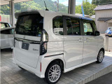 N-BOXカスタム L ターボ 4WD 