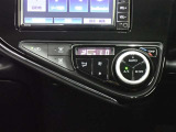 オートエアコンで夏も冬も快適な車内空間を。