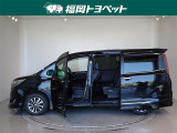 両側パワースライドドア付きだから、狭い駐車スペースなどでの 乗り降りラクラク!小さなお子さまのいるご家庭には嬉しい装備。