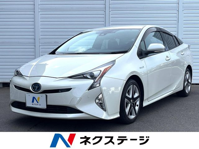 トヨタ プリウス 