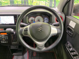 【純正革巻きステアリング】上質な革を使用することで、手にしっかり馴染みとても運転しやすいハンドルです♪
