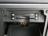ETC車載器付きです。高速道路の料金所もスムーズに通過できます。