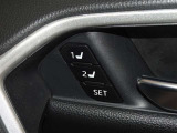 運転席のパワーシートは2名様分までメモリー機能付きです。