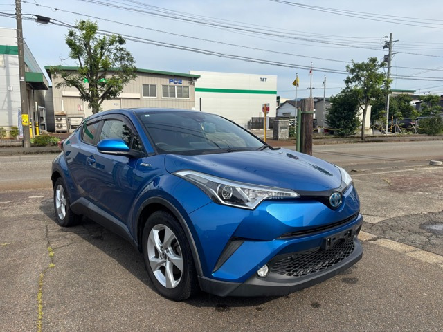 トヨタ C-HR 